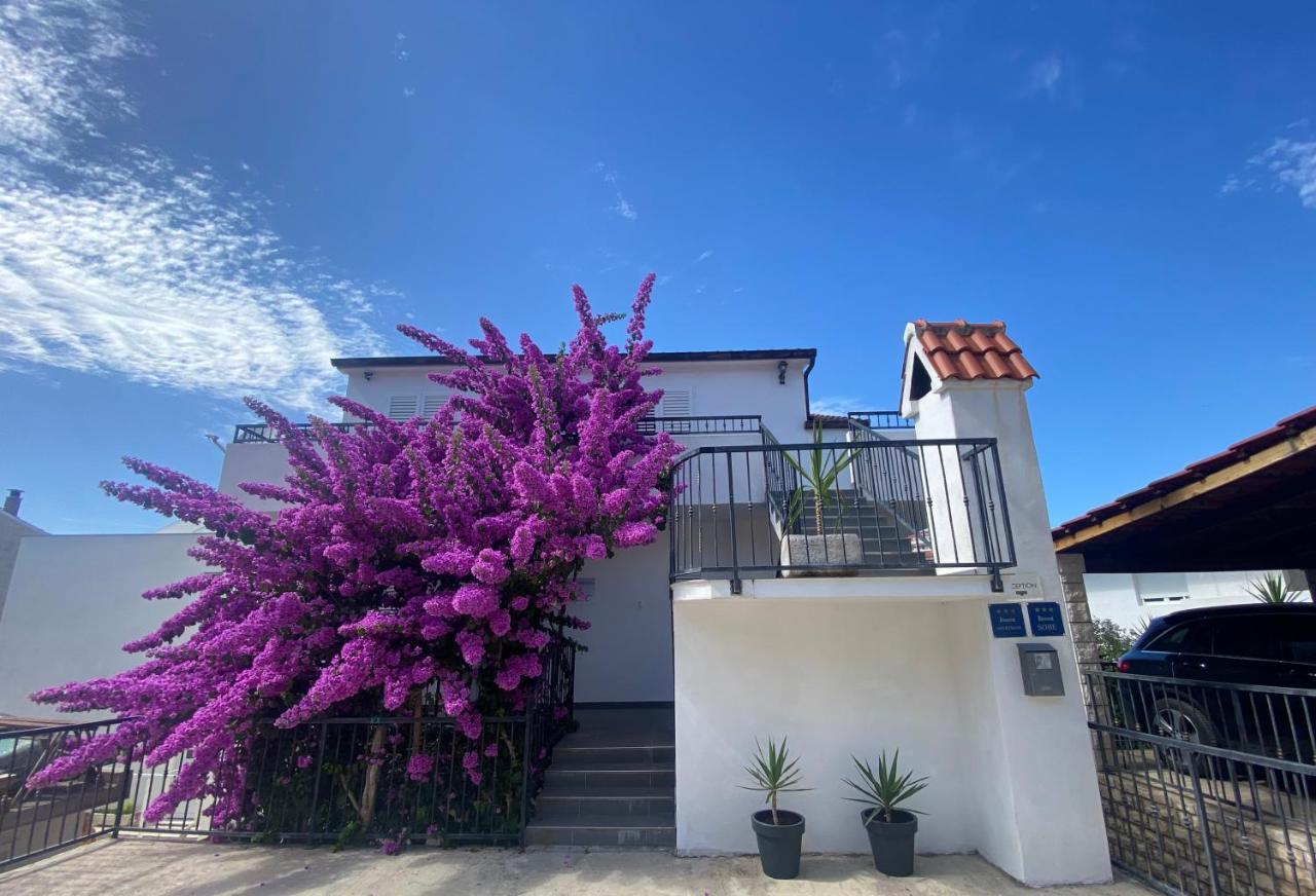 Guesthouse Dvoshko Hvar Exterior foto